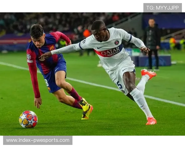 巴黎圣日耳曼2-1巴黎FC，登贝莱制胜球巩固榜单位置